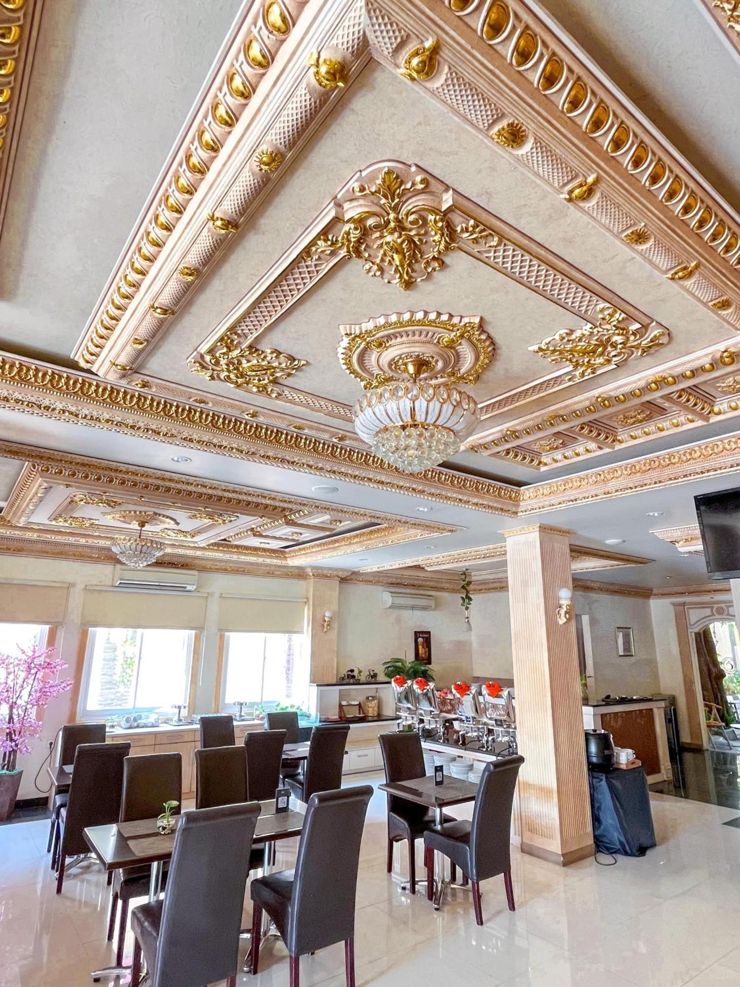 Ceria Boutique Hotel Maguwo Exteriör bild