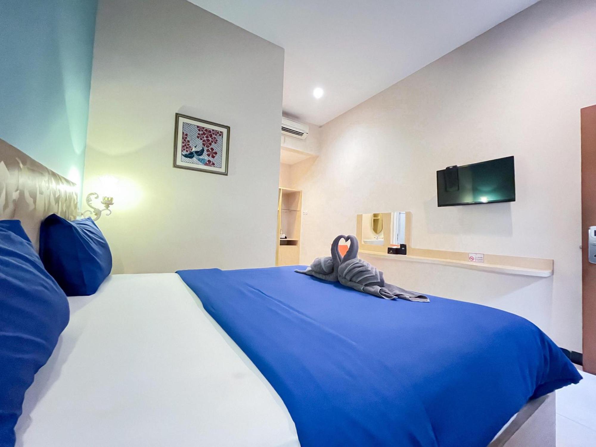 Ceria Boutique Hotel Maguwo Exteriör bild